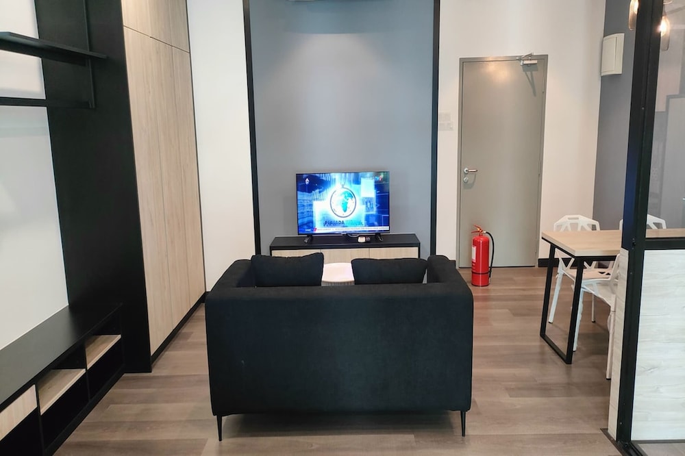 Vista Bangi Serviced Apartments by The River