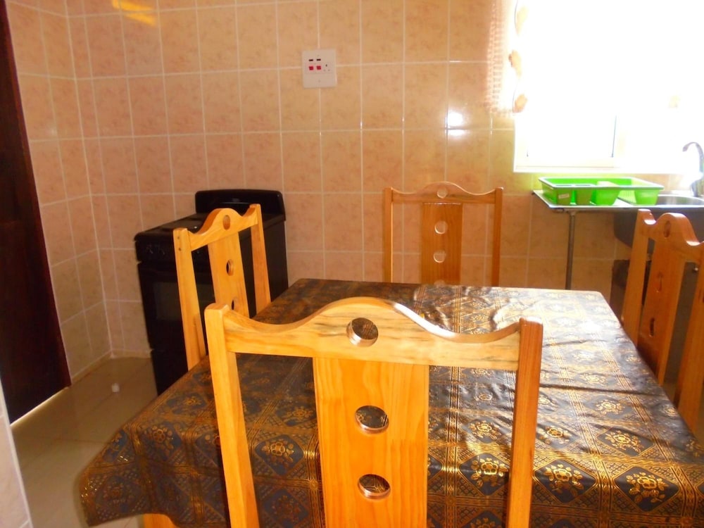 White Rose Lodge