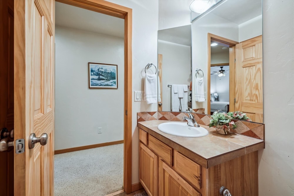 Legend Lake Lookout 4 Bedroom Home