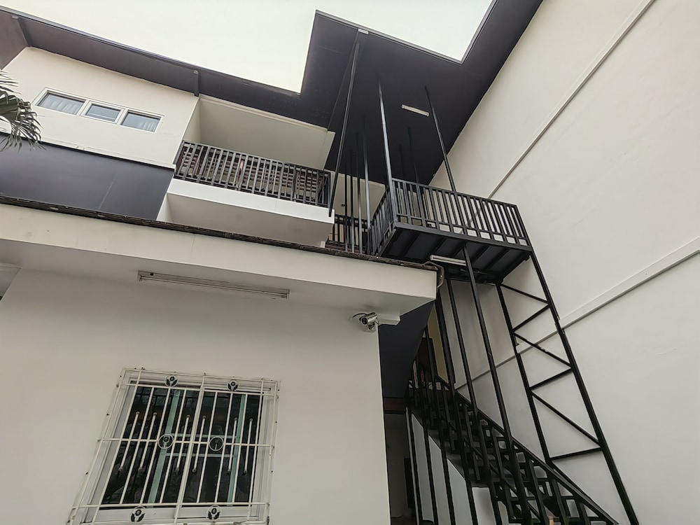 Kaysorn Residence