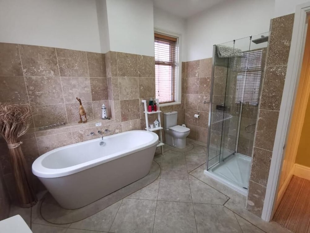 Southport Vacations - Vale House - Property Image 4