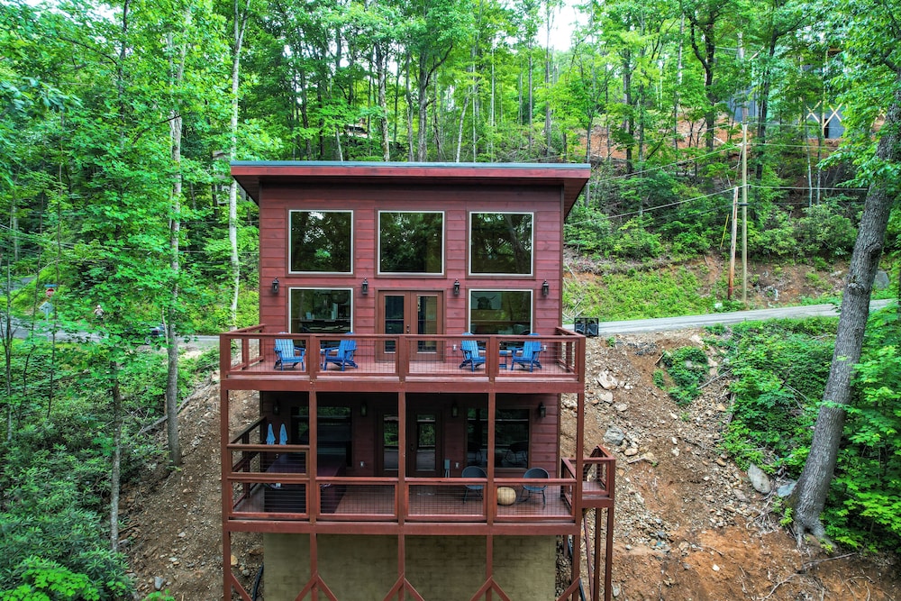 Theo's Treehouse
