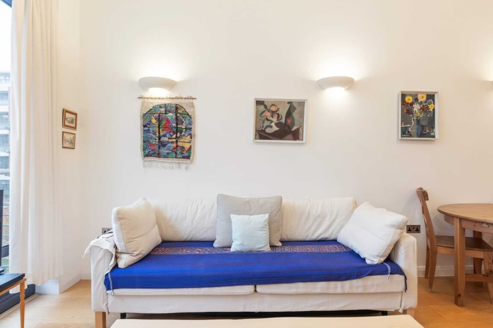 Beautiful 1 Bedroom Apartment in Shepherd's Bush