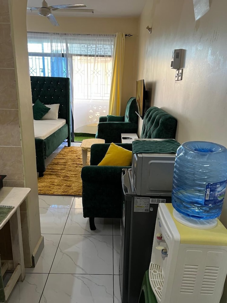 Lux Suites Lakeview Studios Bamburi