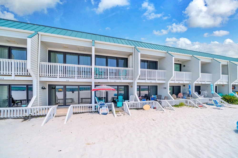 Pirate Cove Villas #111