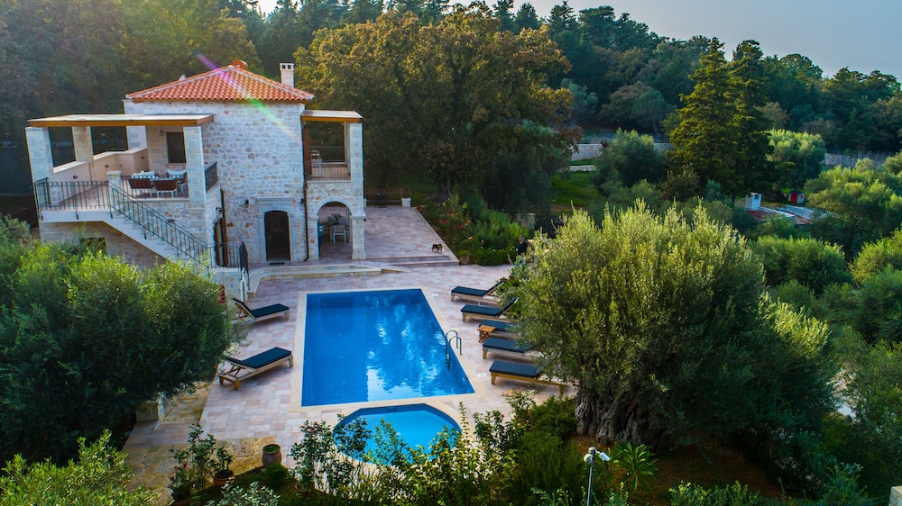 Vederi Estate