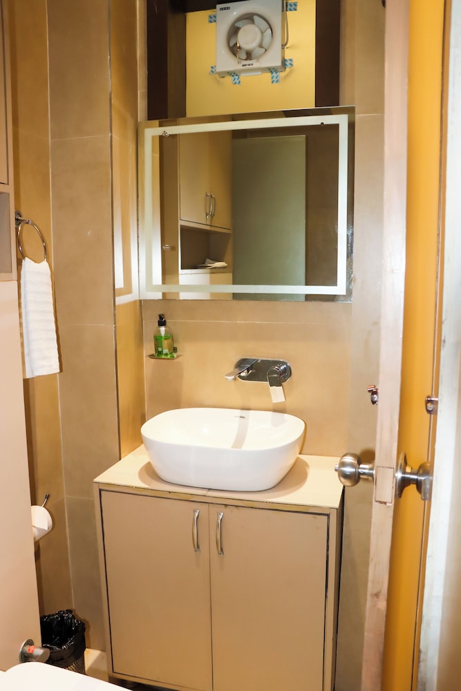 Narrow Gauge Hotel