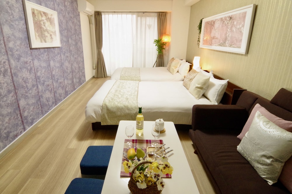 Nipponbashi Art Hotel