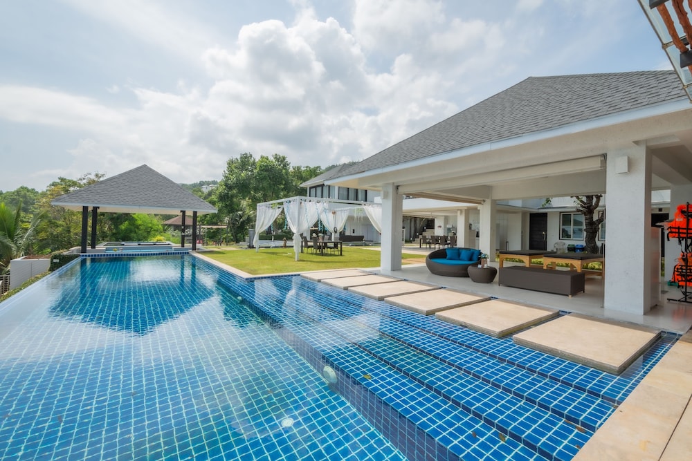 Bluemango Pool Villa & Resort Koh Samui view 3