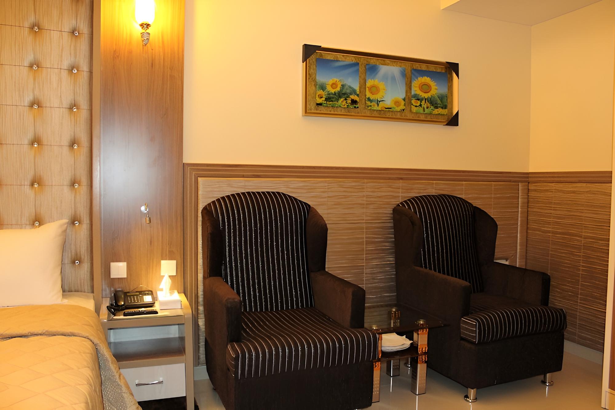 Naif view Hotel By Gemstones