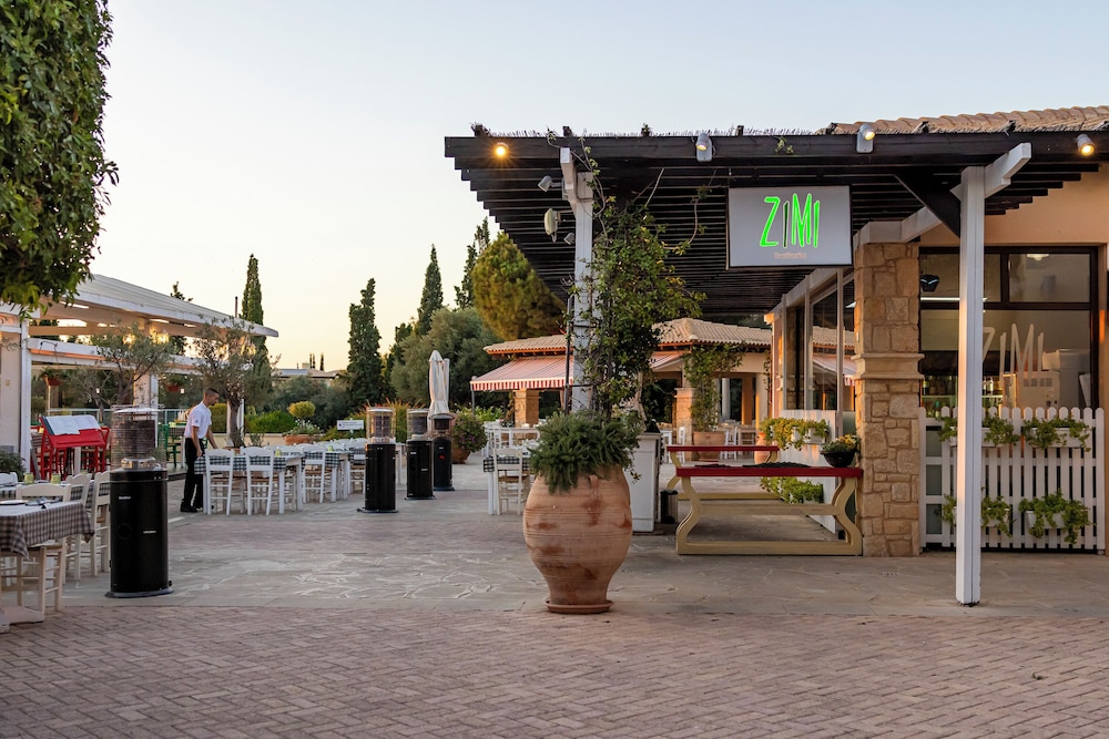 Aa02 Adjacent to Aphrodite Hills- Communal Pool, Garden