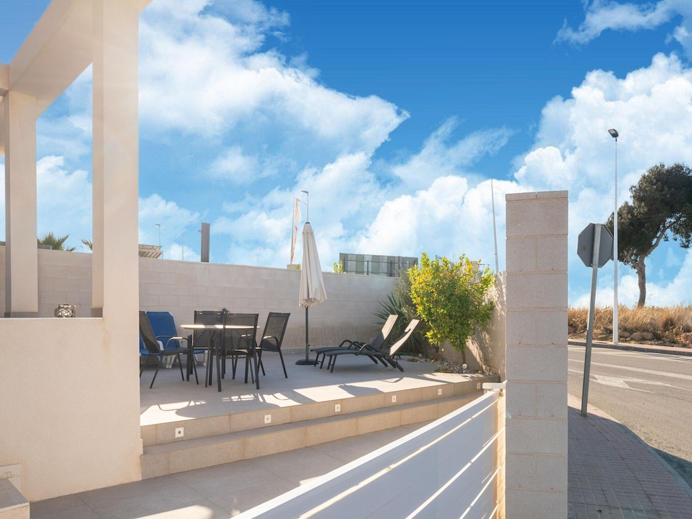Relaxing Villa Near Carabassi