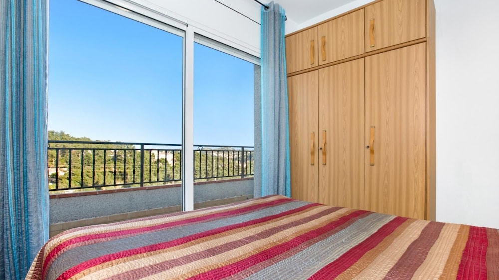 Alonso in Vidreres With 4 Bedrooms and 1 Bathrooms