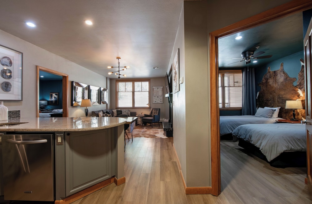 Zephyr Mountain Lodge Vacation Condos - Winter Park CO