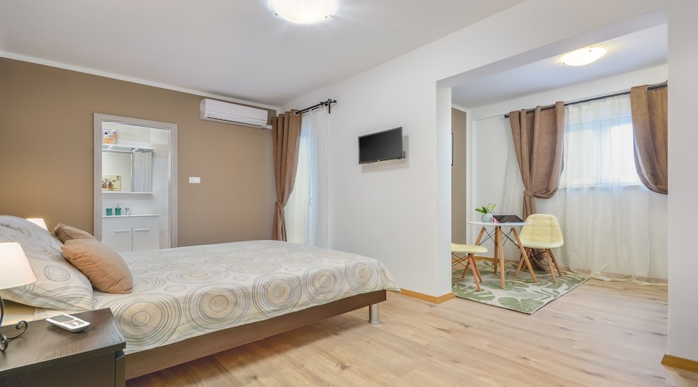 Villa Martin en Tinjan — hotel room