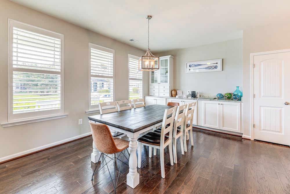Spacious Townhome 2 Mi to Bethany Beach Boardwalk