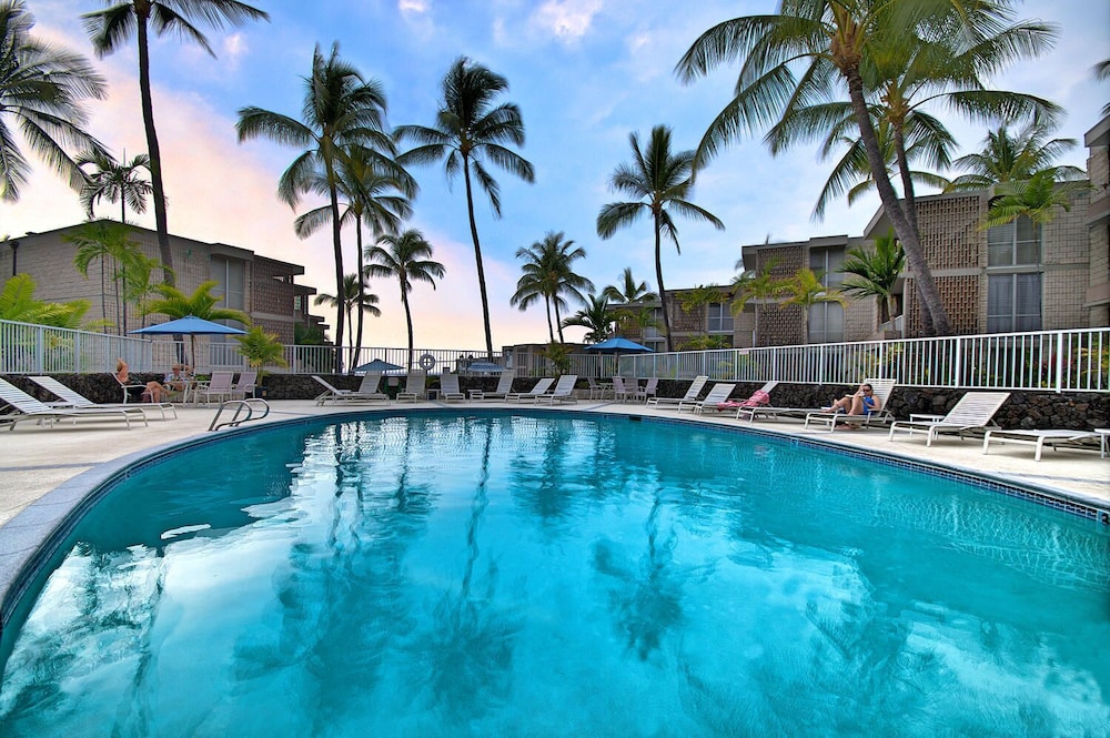 Beautiful Ocean Views - Top Floor - Concierge Included - Vrkcv