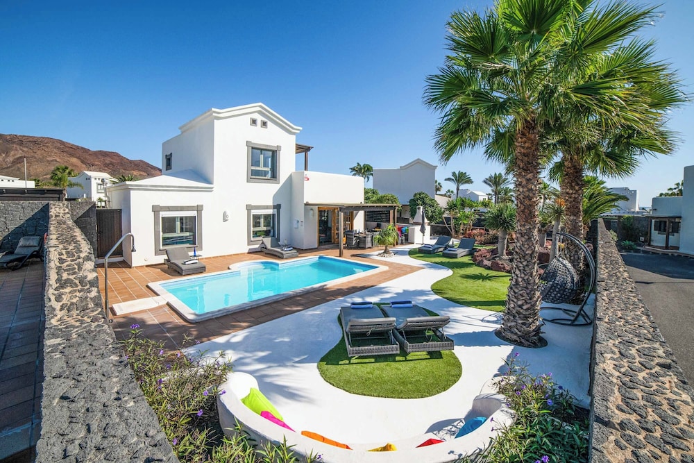 Villa Lucero