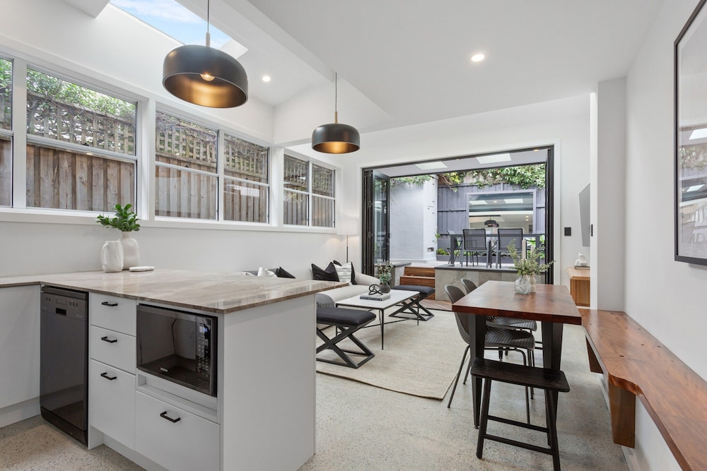 Charming 3-bed Cottage With a Courtyard