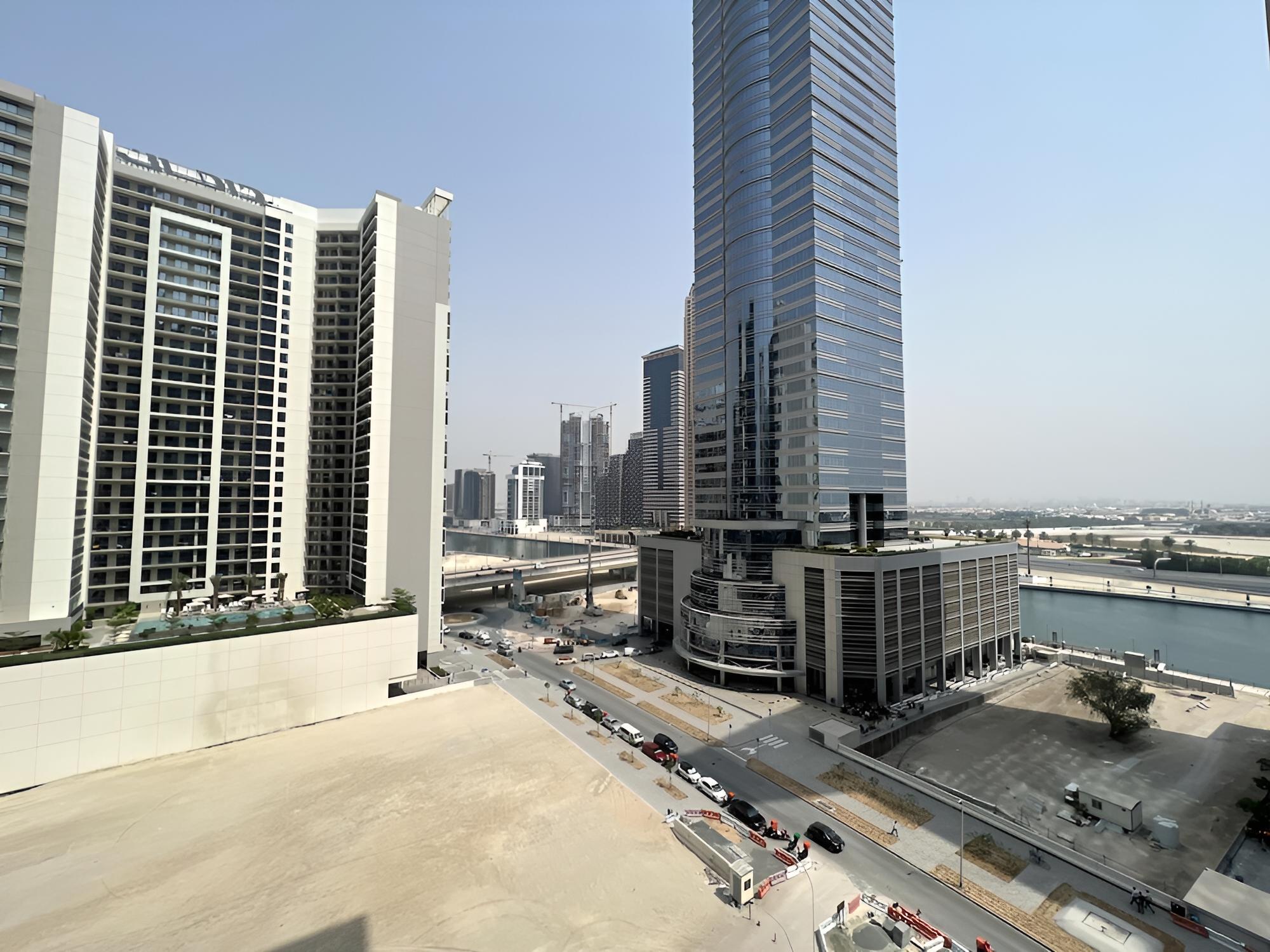 Business Bay - Merano Tower 1013