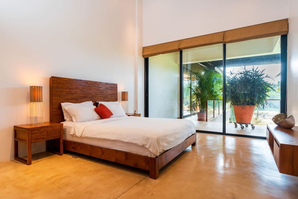 Puravida I -luxury 5bhk w Pvt Pool in Anjuna