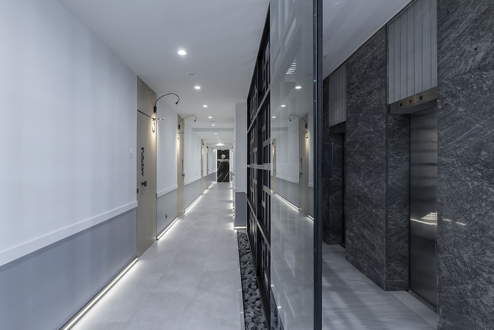 Philosofia Athens Suites