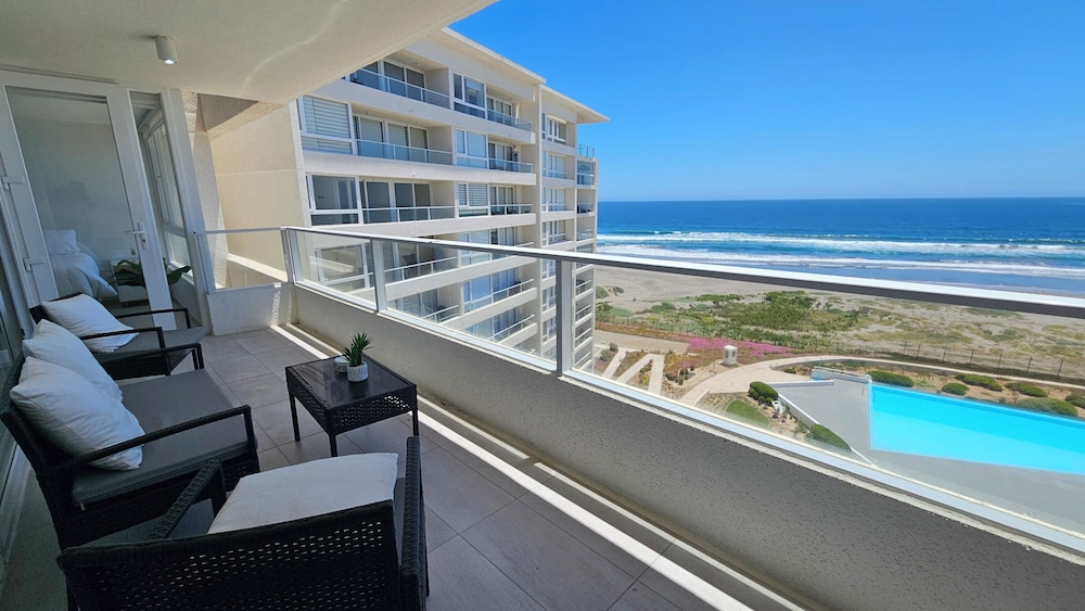 Oceana Suites Laguna del Mar