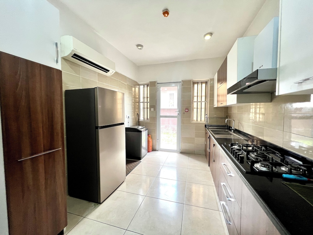 FURNISHED APARTMENTS Duplex