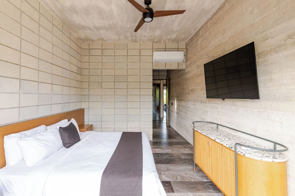 Hum Living Luxury Villas-La Veleta Tulum