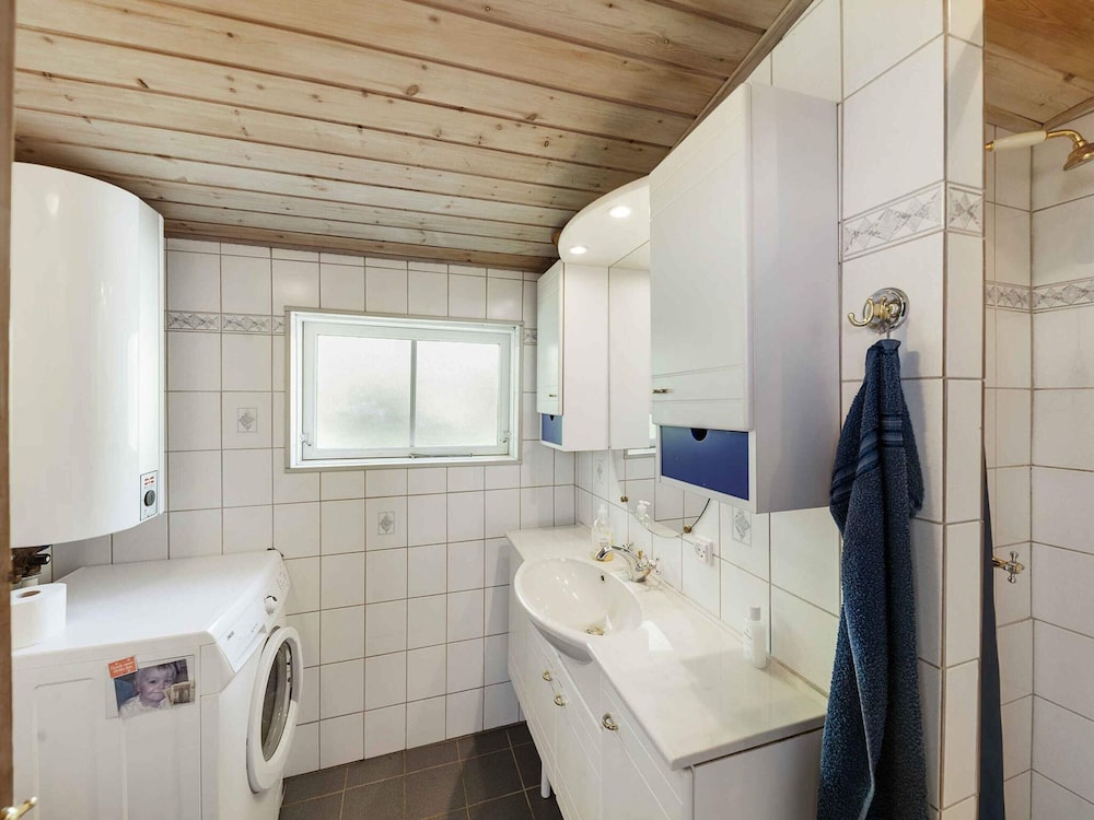 5 Star Holiday Home in Aakirkeby