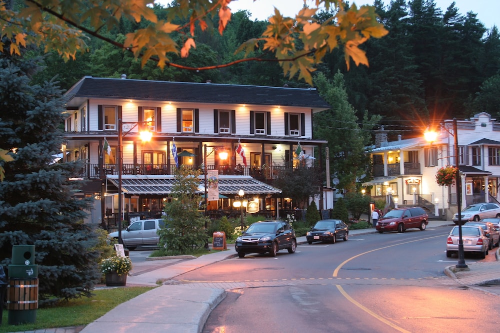 Hotel Mont Tremblant - Image 1