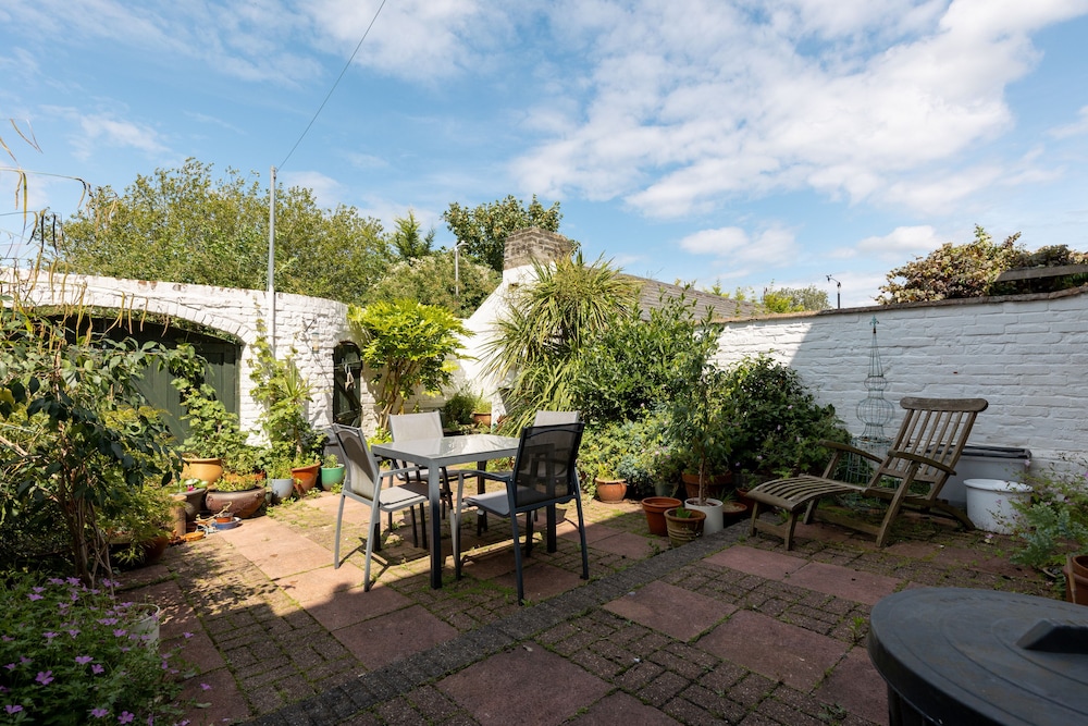 3Bd Victorian Townhouse Near Norfolk Broads 4A, 2C