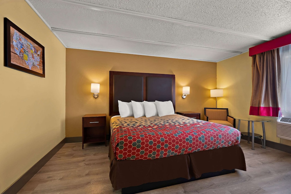 Flagstaff Vacations - Econo Lodge Flagstaff Route 66 - Property Image 45