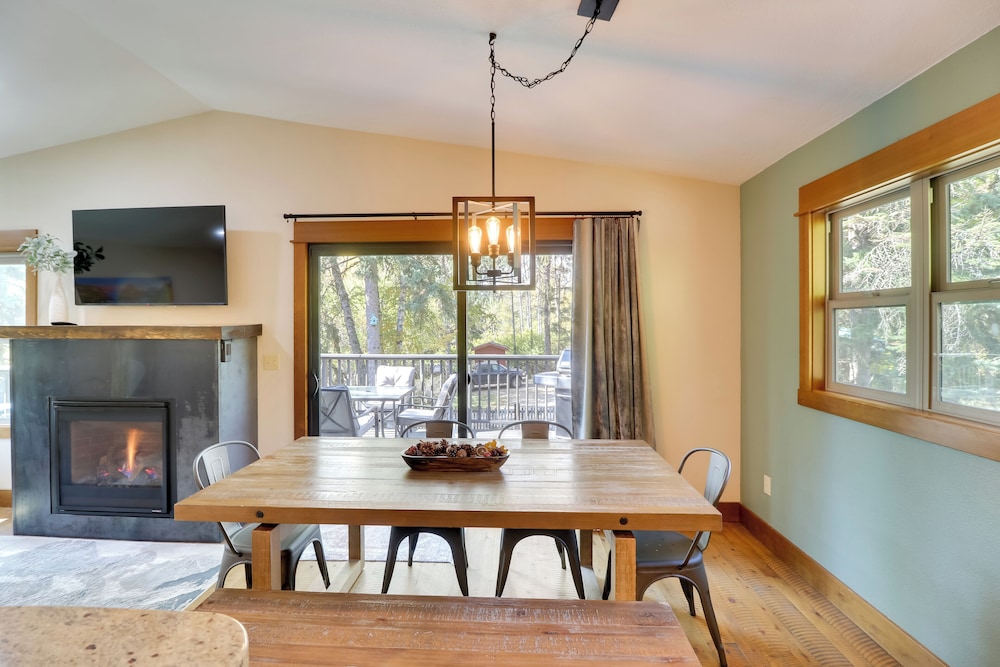 5 Mi to Whitefish Resort: Home w/ Shared Yard!