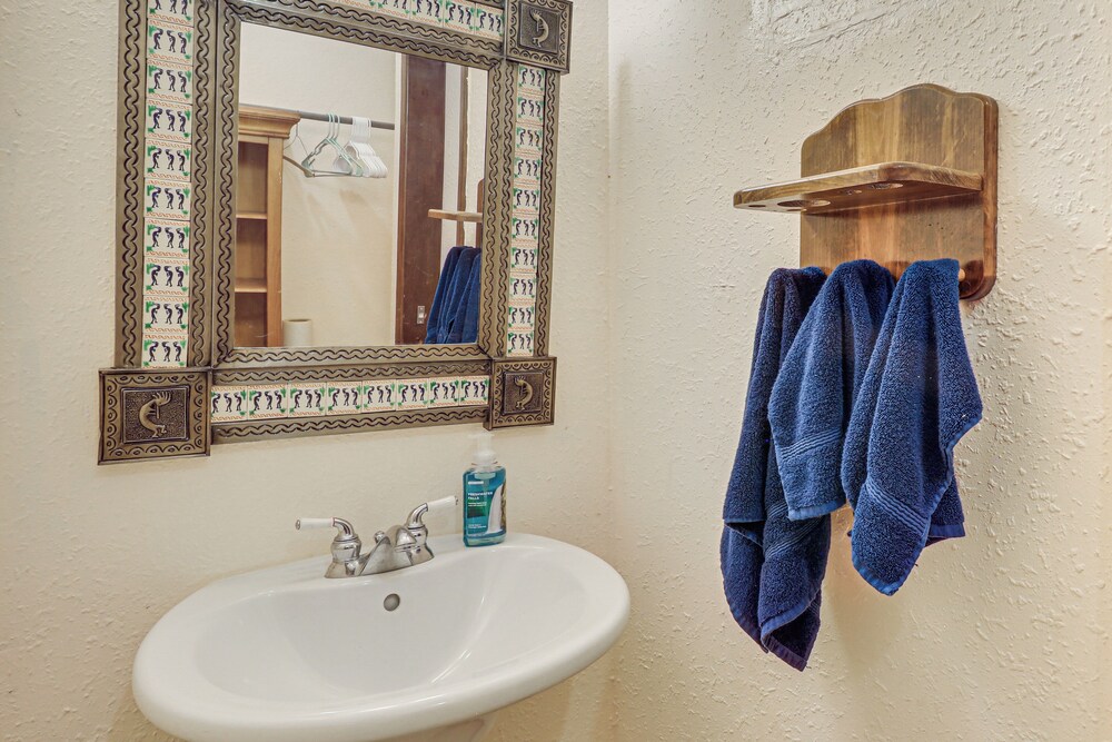 Perfect For Groups! Socorro Home Near NM Tech