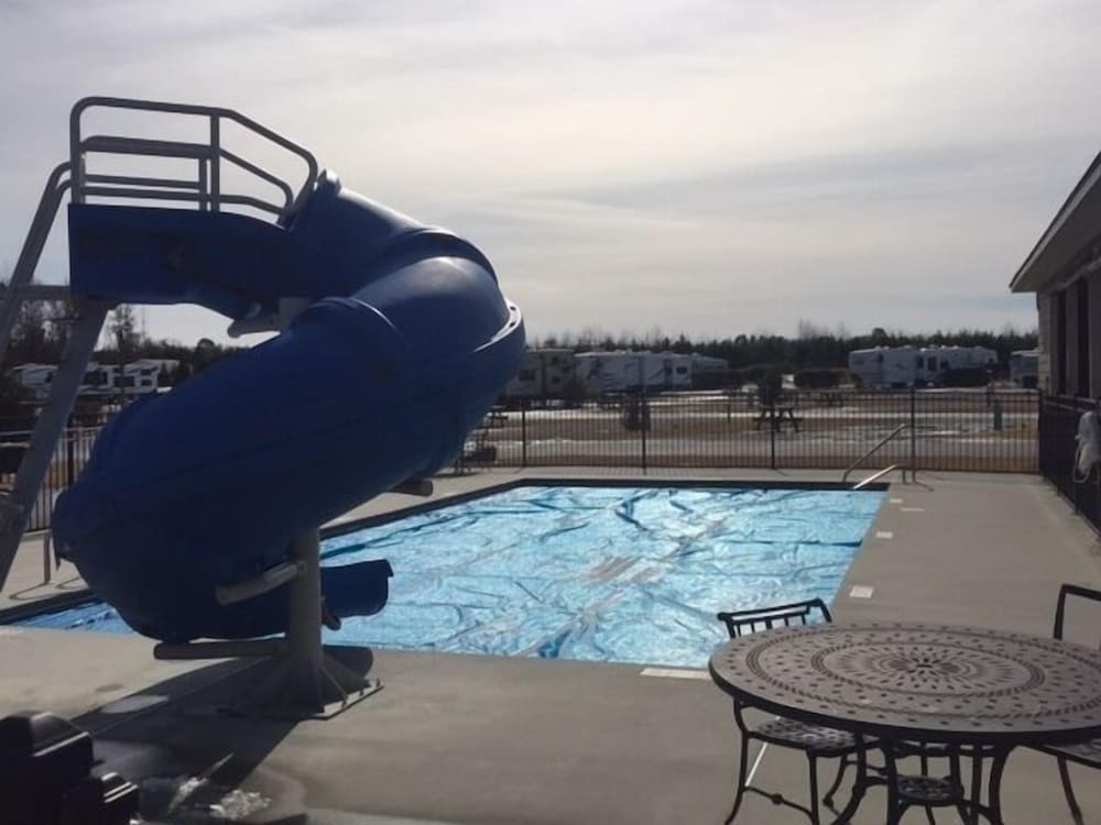 Roanoke Rapids Vacations - RV Resort At Carolina Crossroads - Property Image 8
