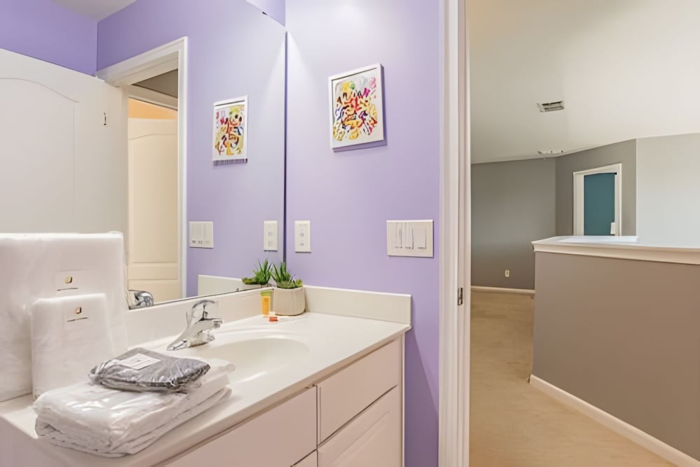 Solterra 6br, 4 Ensuites, Pool & Game Room