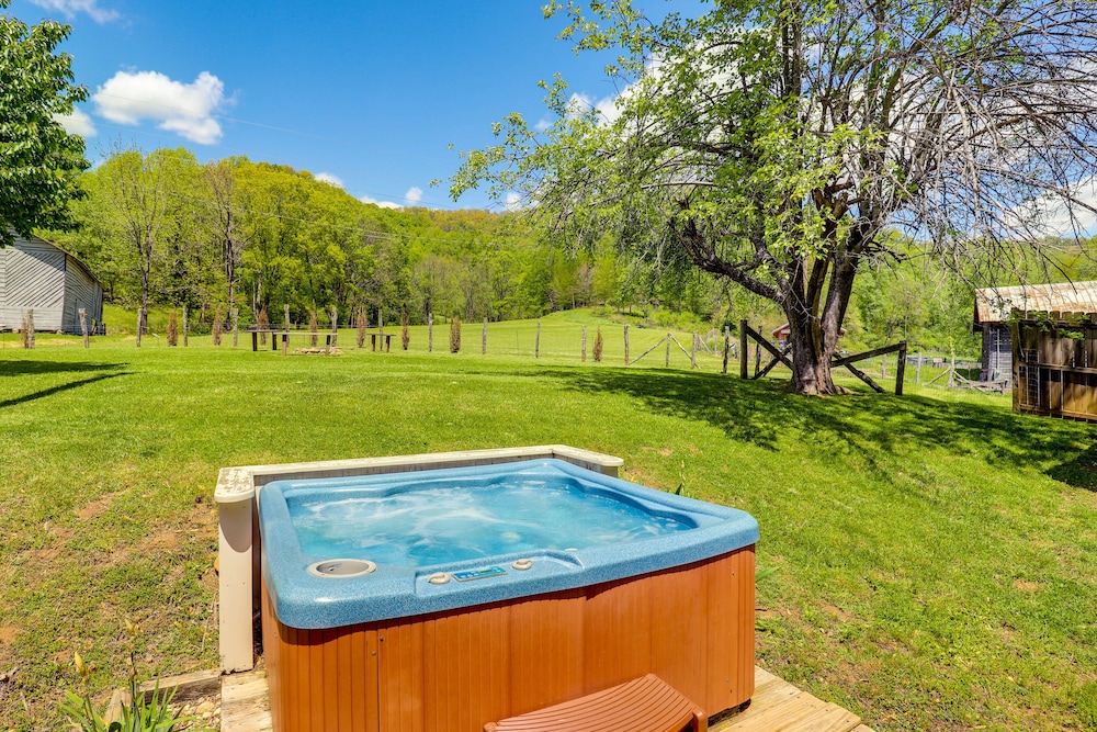 Mars Hill Vacation Rental w/ Hot Tub & Yard