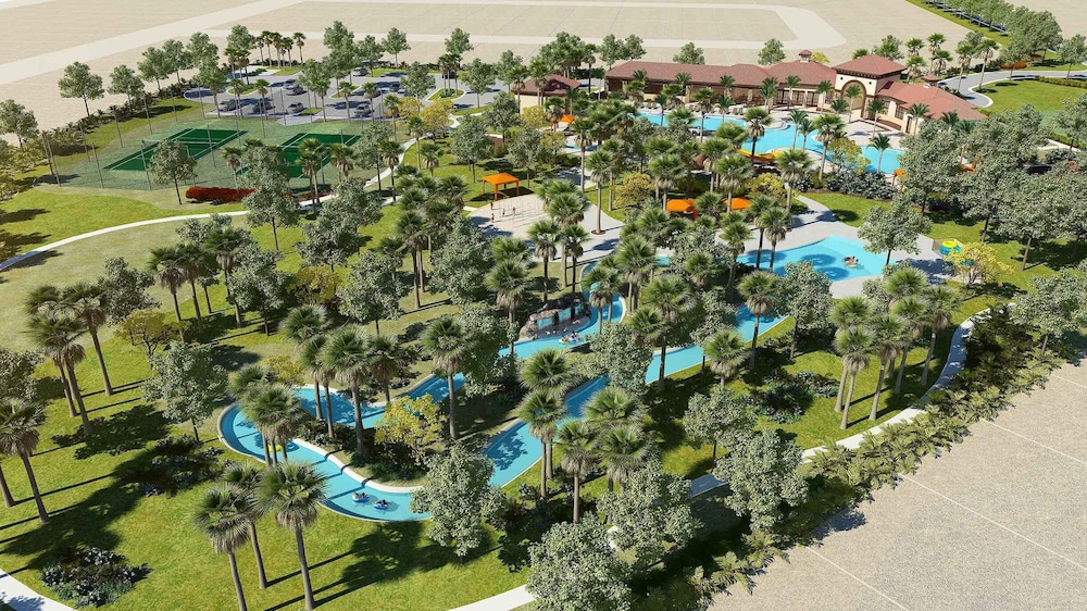 Luxury 6 Bdrm 5.5 Bath Rental Villa - Image 3