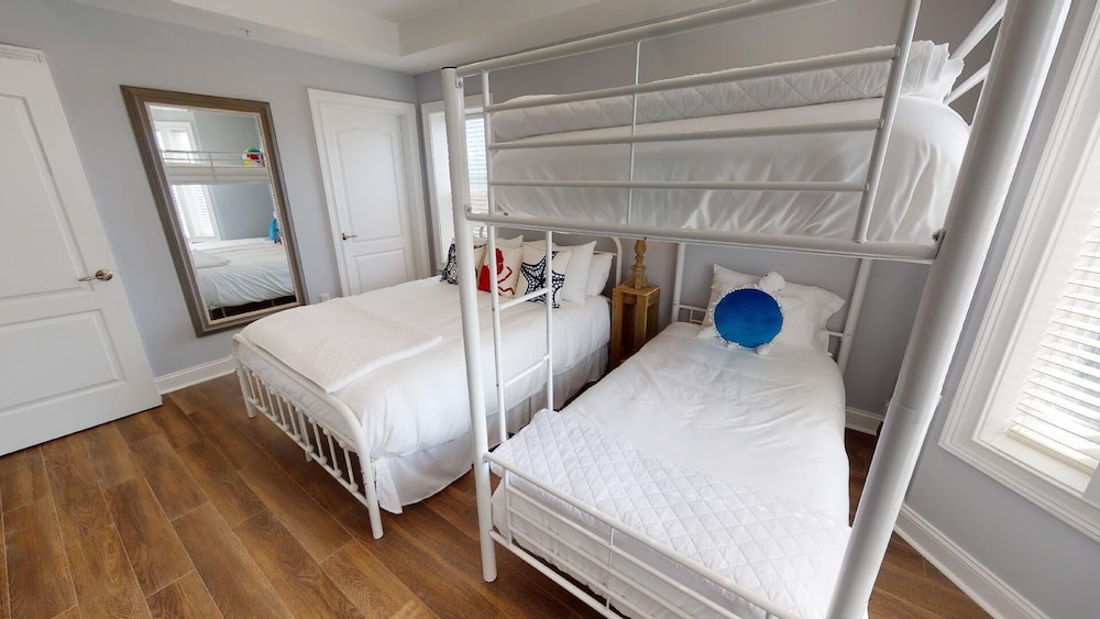Beach House 2 by Tybee Vacation Rentals