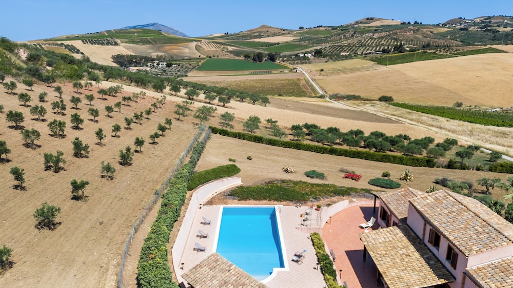 Villa sui Colli Ericini con Piscina