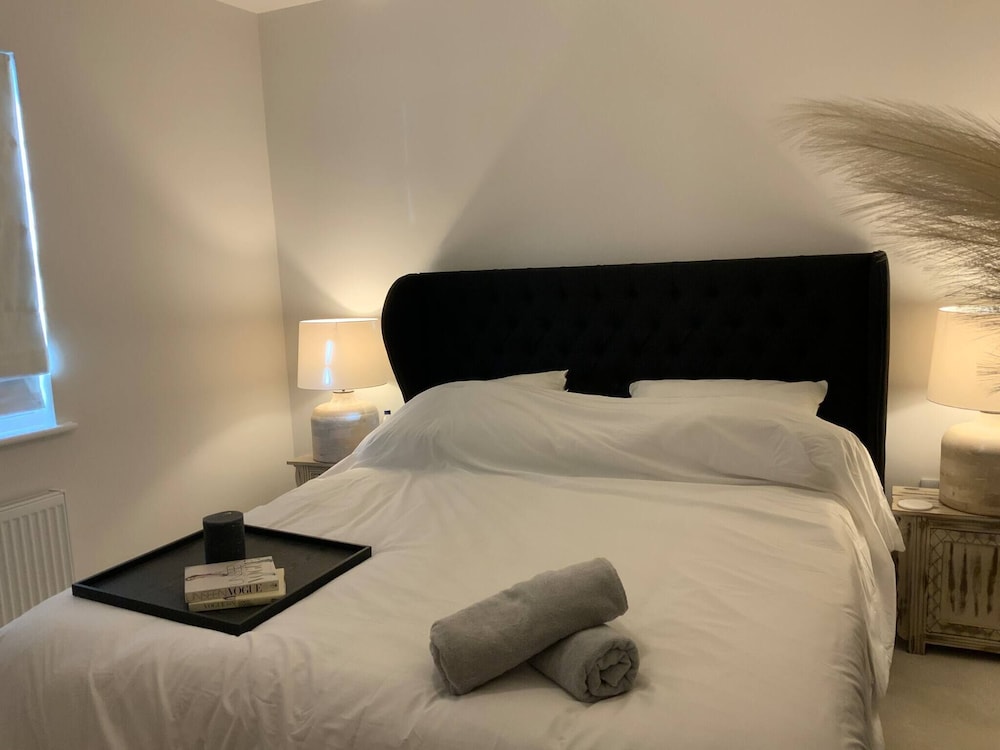 A Stylish Apartment on the Outskirts of Sandwich in Kent view 3
