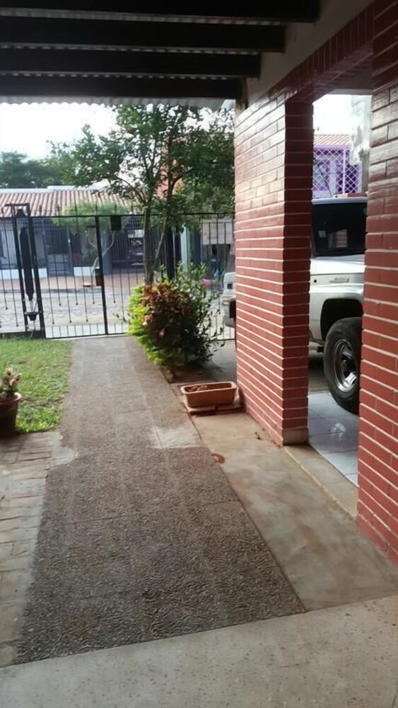 Residencia Lambare