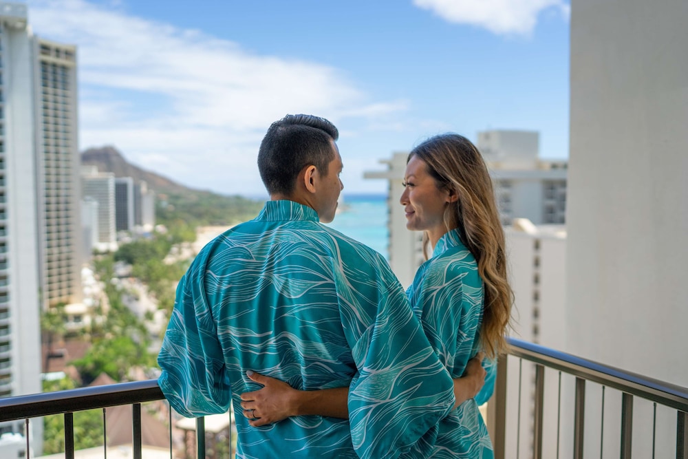 OUTRIGGER Waikiki Beachcomber Hotel 56