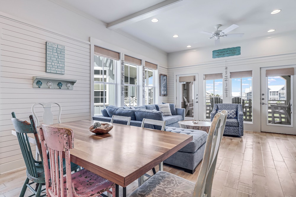 Beach Bungalow TC 2305