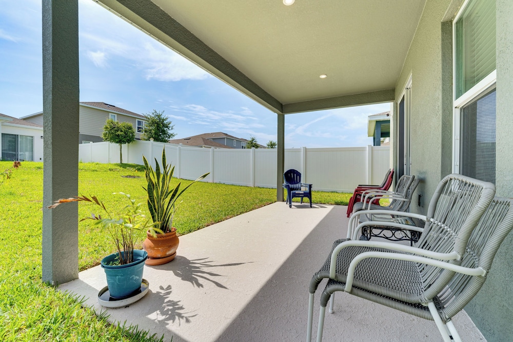 11 Mi to Disney: Family Home w/ Pool Access