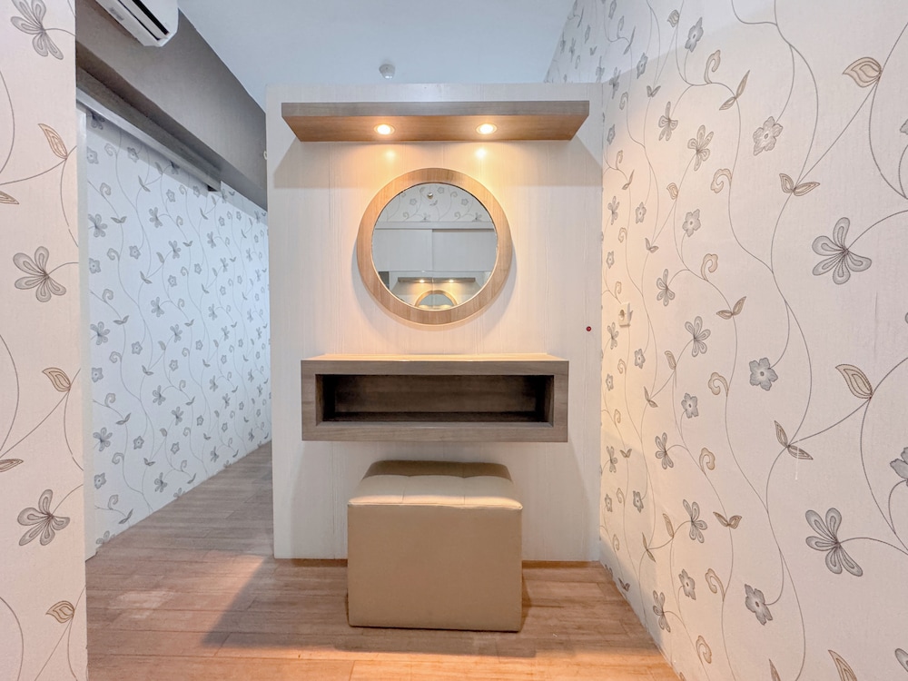 Comfortable Living And Good Place 1Br At Tanglin Supermall Mansion Apartment