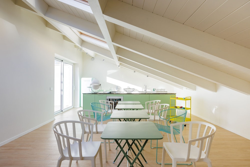 Napoli White Apartment by Wonderful Italy