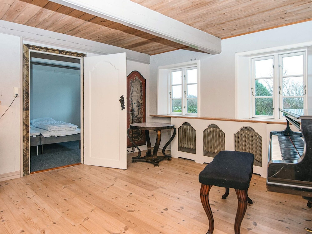 4 Star Holiday Home in Hojer