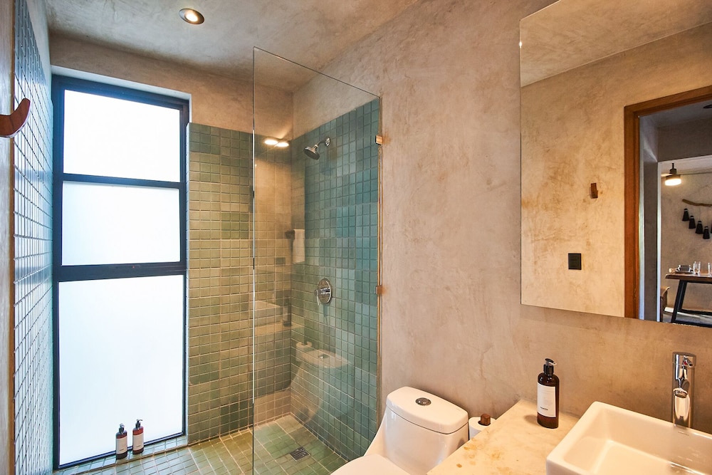 Eco-sustainable Luxury Between Beach Hotspots & Tulum Town by Stella Rentals